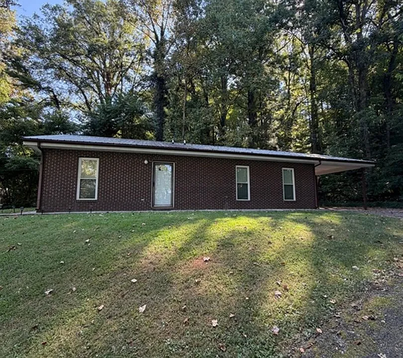 943 Quincy Rd