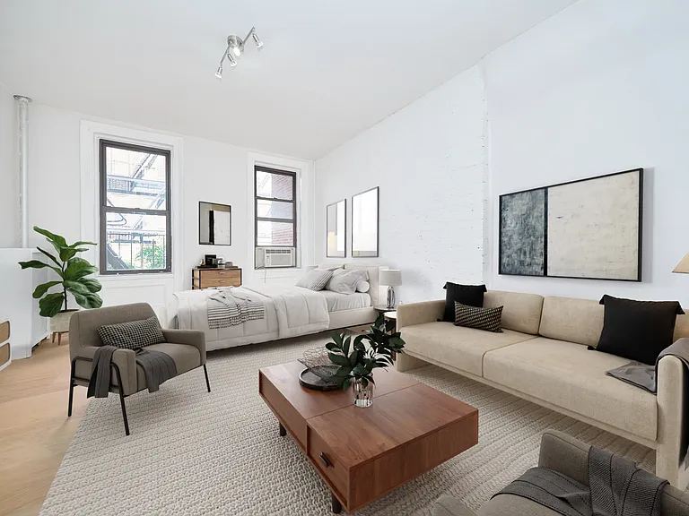 223 E 58th St #2C — Photo 1