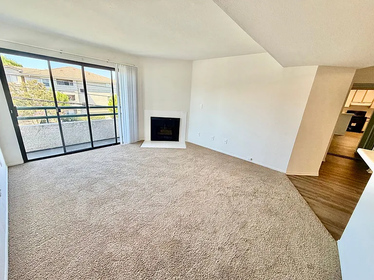 Lassen Apartments — Photo 16