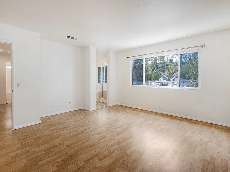 2979 W Canyon Ave W #C — Photo 12