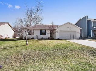 3940 Agamaite Rd, Green Bay, WI 54311