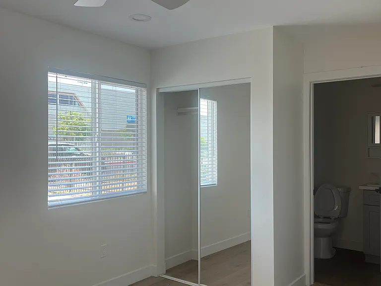606 S Acacia Ave #A — Photo 14