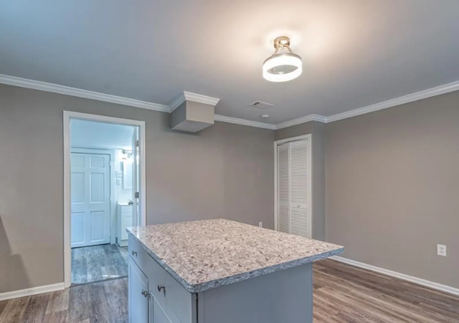 Room in 4 Bedroom Home at Grand Ave SW — Photo 3