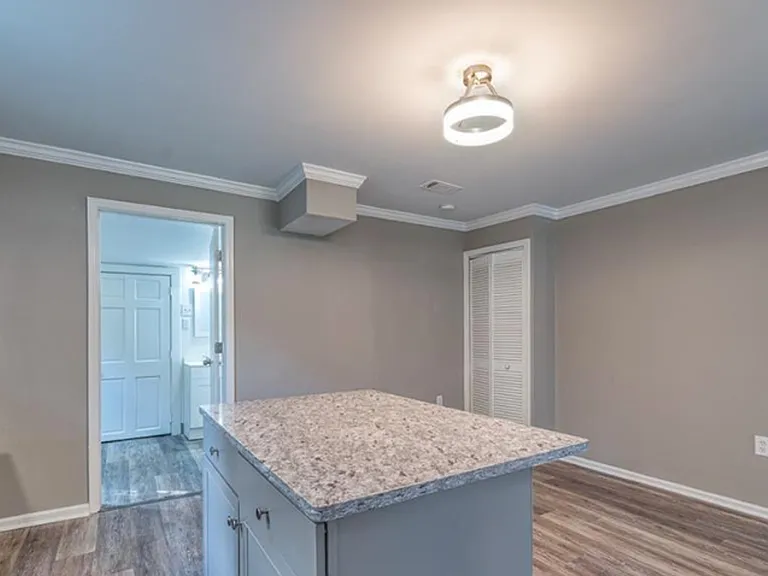 3028 Grand Ave SW — Photo 3