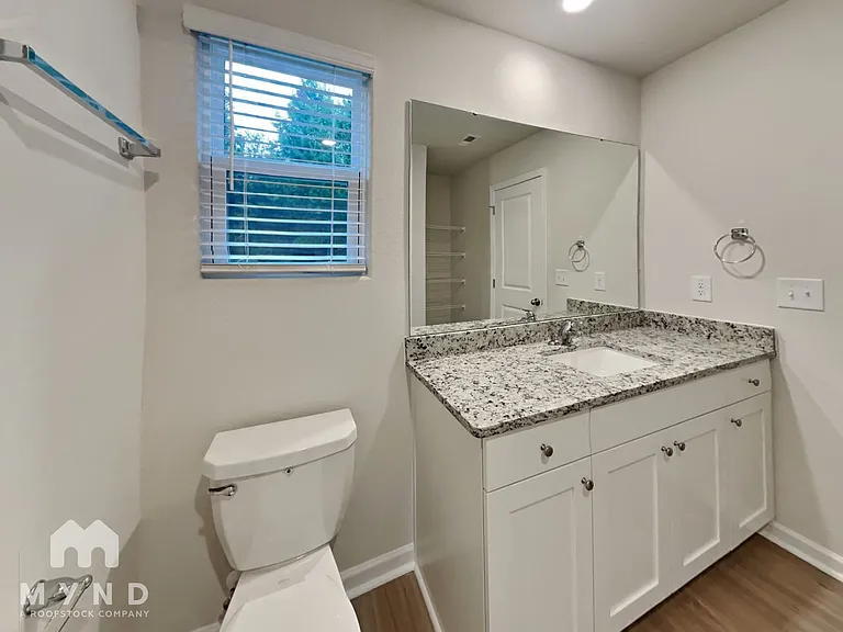 40 Royal Meadow Dr — Photo 17