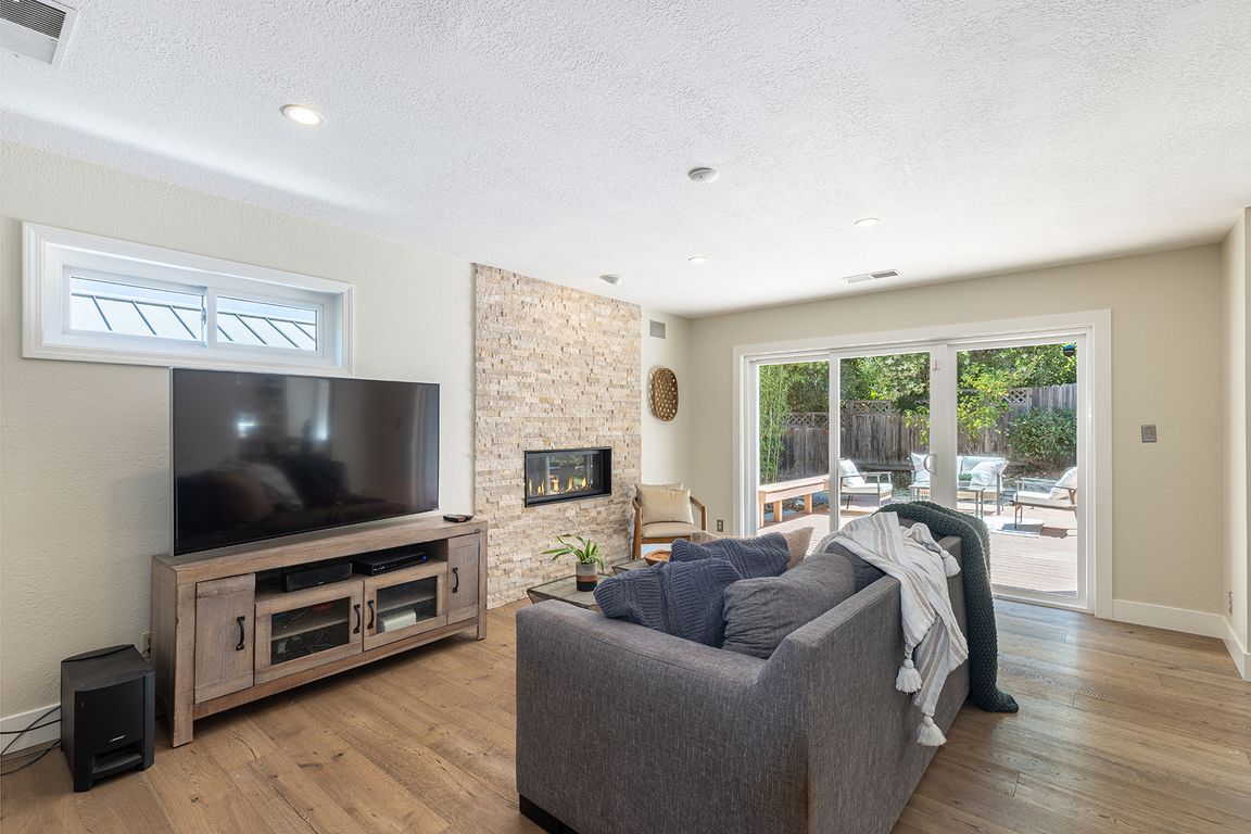 next background image