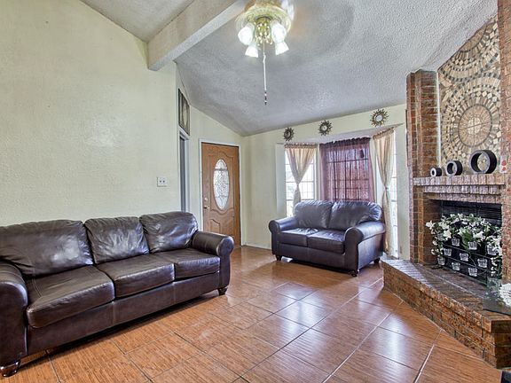 5th image of 10219 Silver Strand Pl