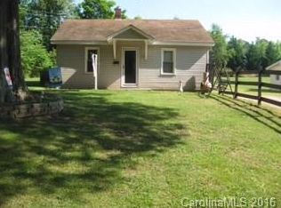 17 Wray St, York, SC 29745