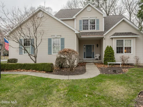 2 Overlook Court, Saratoga Springs, NY 12866