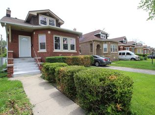 917 S 22nd Ave, Bellwood, IL 60104