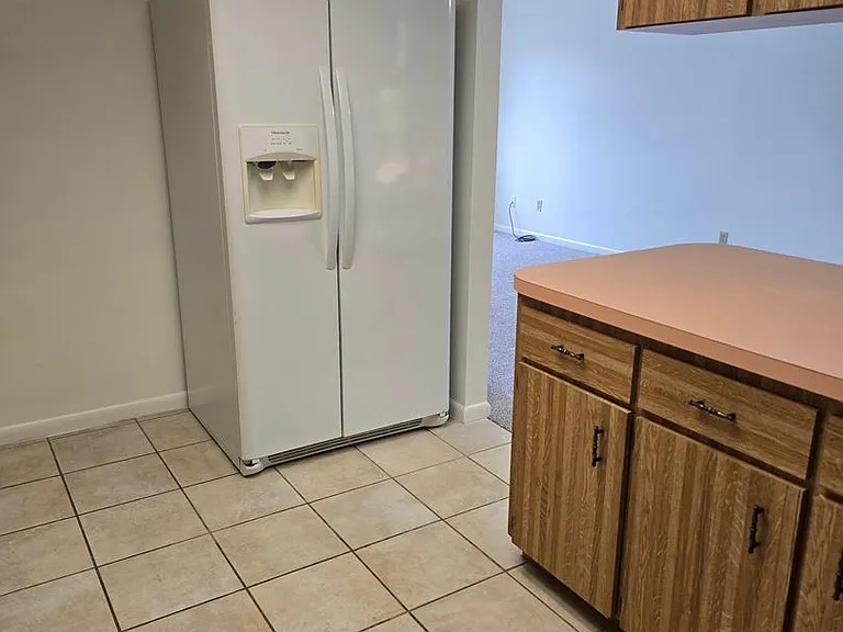 1150 W G Martinelli Blvd — Photo 9