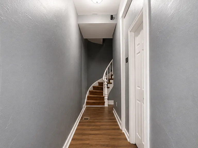 1520 N Caroline St — Photo 4