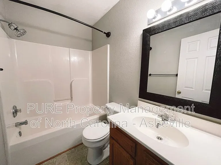 143 Carrion Ln — Photo 11