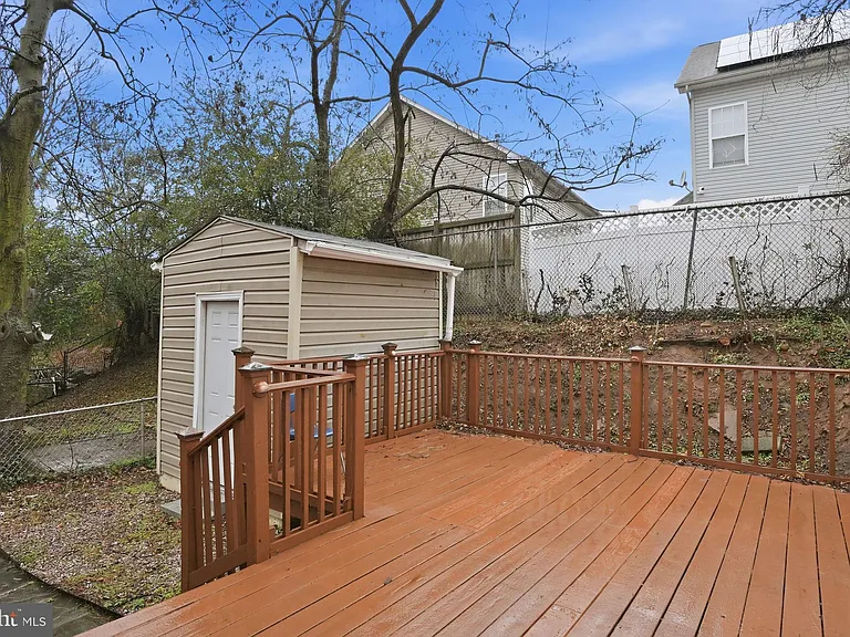 742 Congress St SE — Photo 16