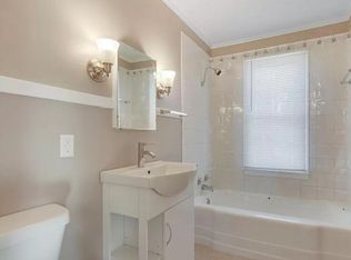 816 5th Ave SE #2, Minneapolis, MN 55414