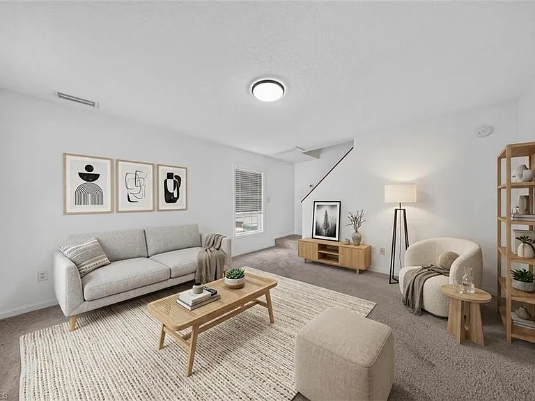 250 Leawood Cir — Photo 20
