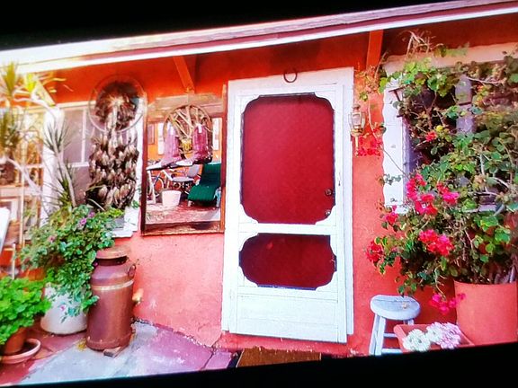 2nd image of 1016 N La Jolla Ave
