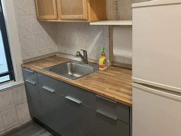 2nd image of 4554 40th St APT 1R