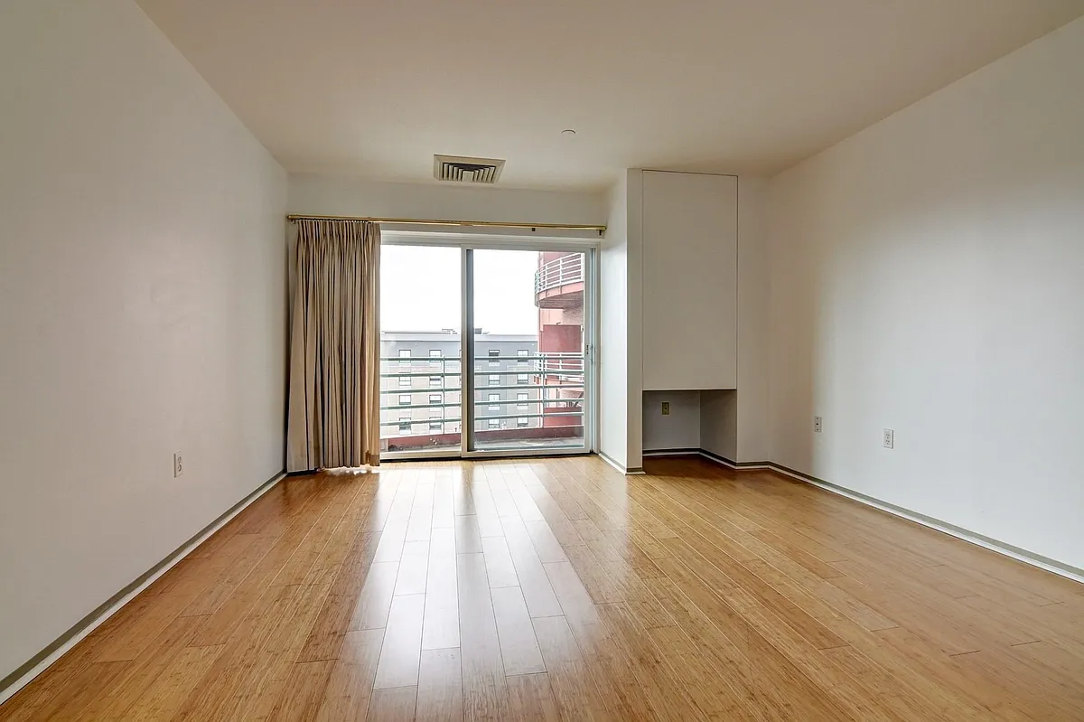 Building Photo - 100 W Squantum St #513