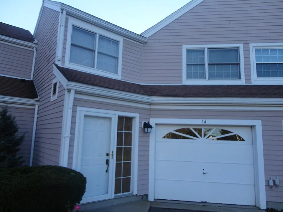 14 Drake Cir #14