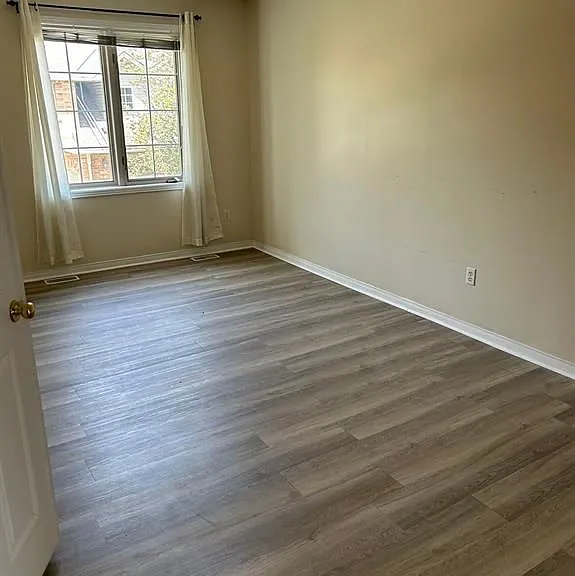 1000 Upper Paradise Rd #2 — Photo 6