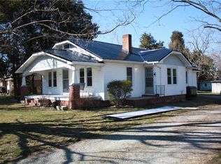 957 E Holly Grove Rd, Lexington, NC 27292