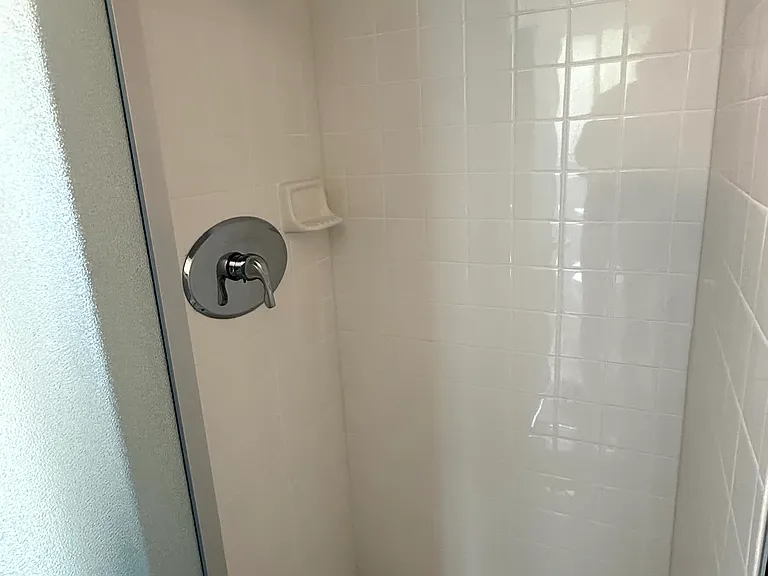 5044 W Maplewood Ave #8 — Photo 18