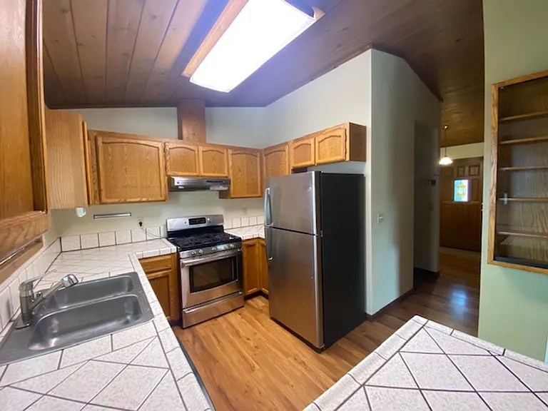 1802 McFarlan St — Photo 5