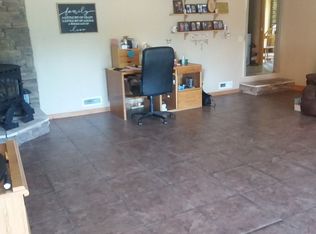 27032 Fr 1255, Golden, MO 65658