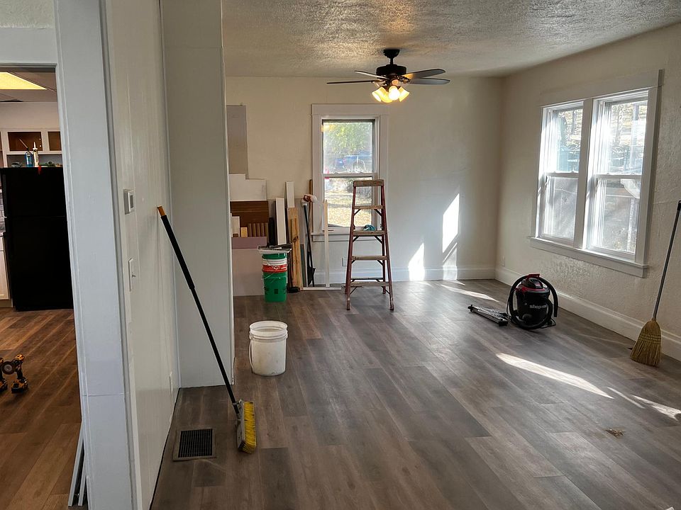 1st image of 109 14th St