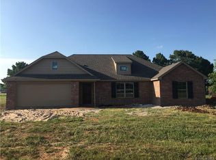 9865 E Tall Pine Ln, Claremore, OK 74017