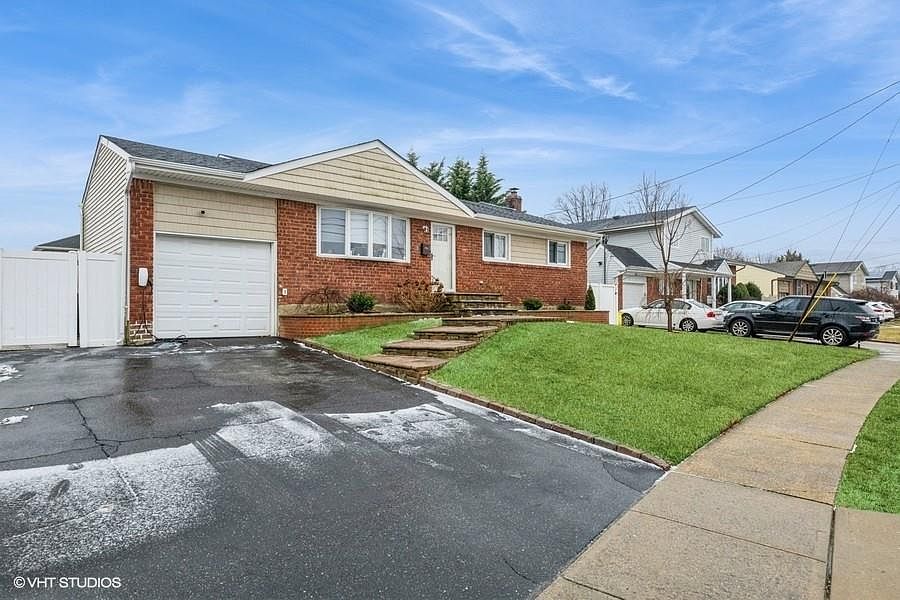 1st image of 326 Linden Street