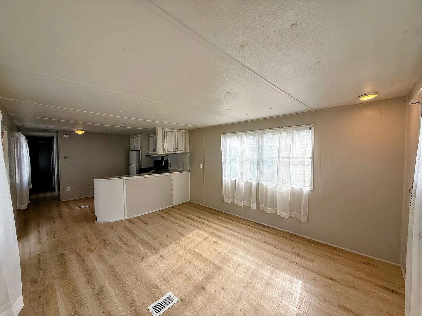 465 Canton Rd — Photo 2
