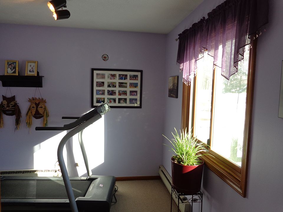 1st image of 10007 Greenwich Dr