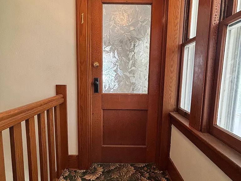 816 Washington St #1 — Photo 2