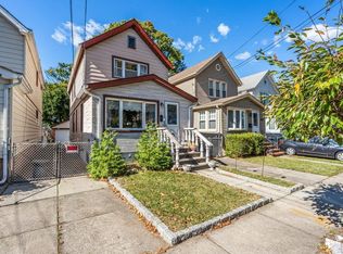 8813 69th Rd, Forest Hills, NY 11375