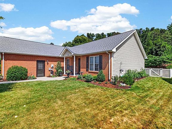 2nd image of 116 Red Oak Dr