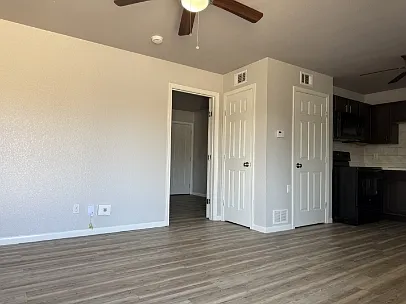 2834 Cedar Cir #3