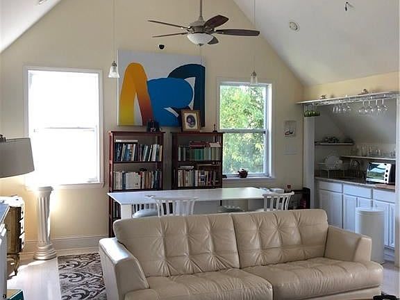5th image of 3636 Derbigny St