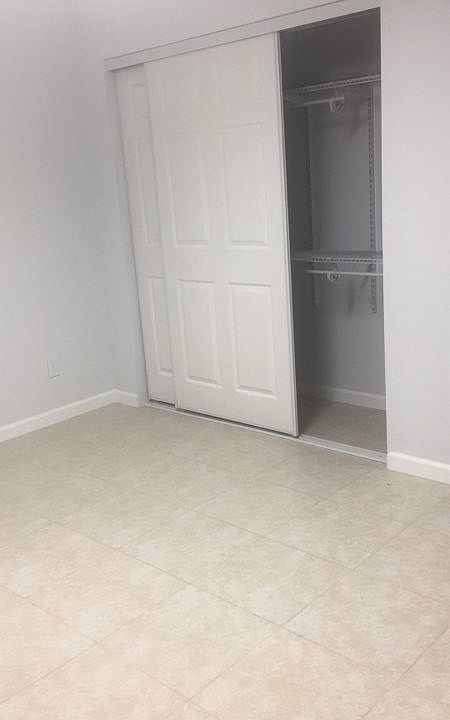 2nd image of 948 Hoomoana St