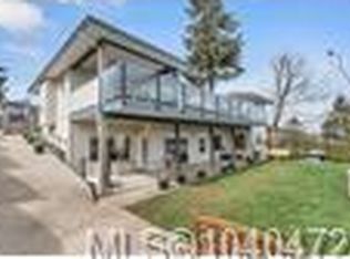 253 Alder St S, Campbell River, BC V9W2M9