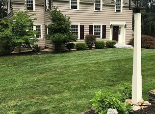 31 Willowbrook Rd, Mansfield, CT 06268