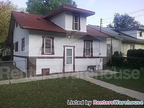 3rd image of 3400 40th Ave S