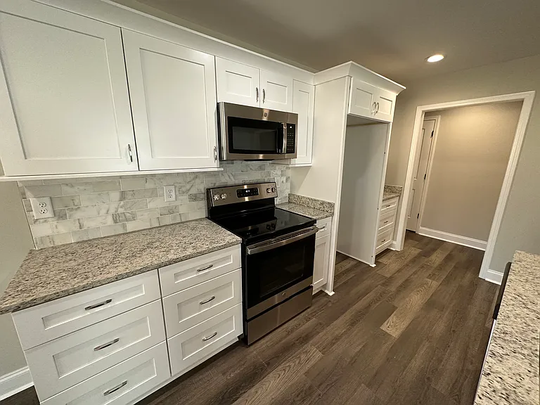 221 Lasso Dr — Photo 7