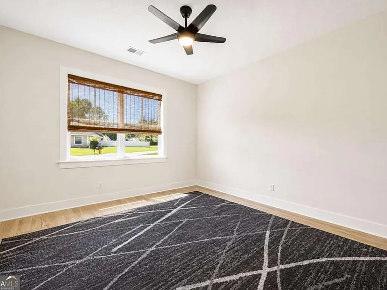 100 Carrington Way — Photo 19
