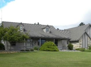 1200 S Hemlock St, Iron Mountain, MI 49801