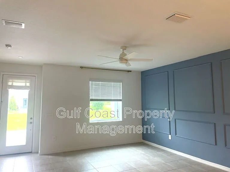 1908 Swivel Ln — Photo 4