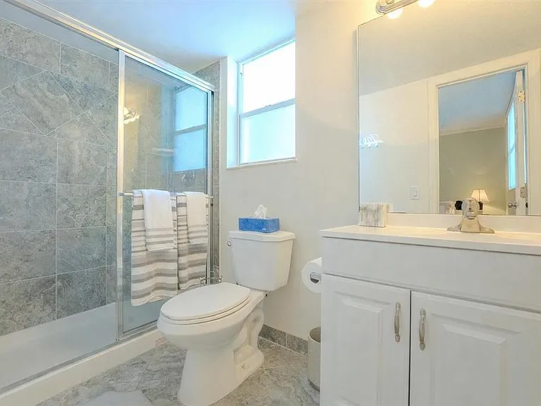 2731 NE 14th St #138 — Photo 13