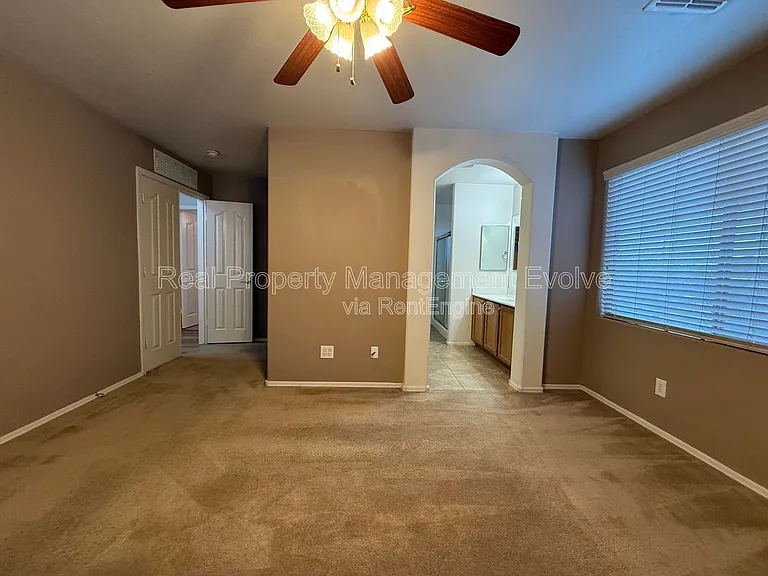 9854 E Escondido Ave — Photo 16