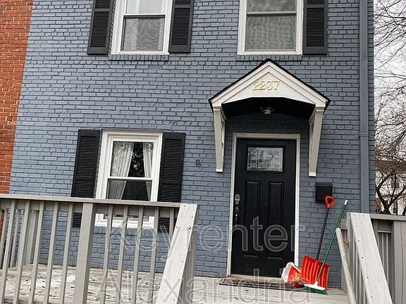 3rd image of 2237 Arlington Ter